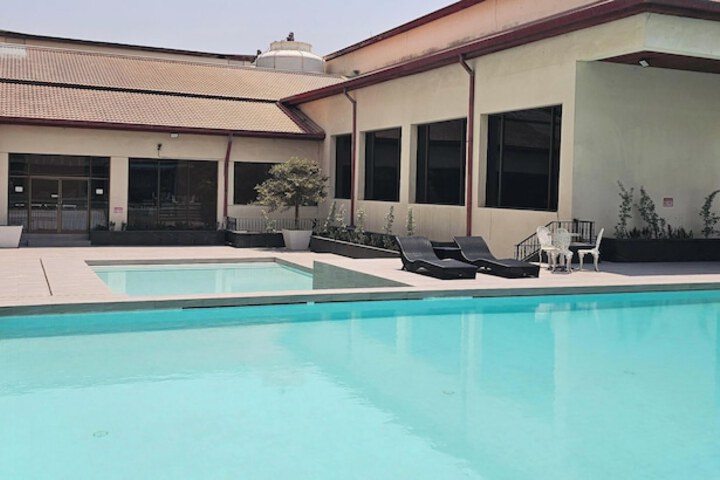 Pool 71 of 92