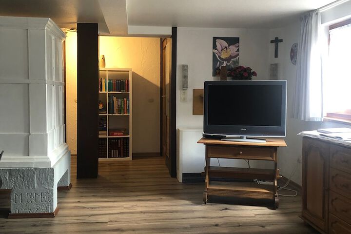 Room 33 of 73