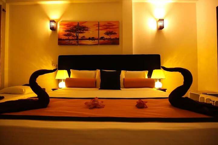 Room 3 of 18