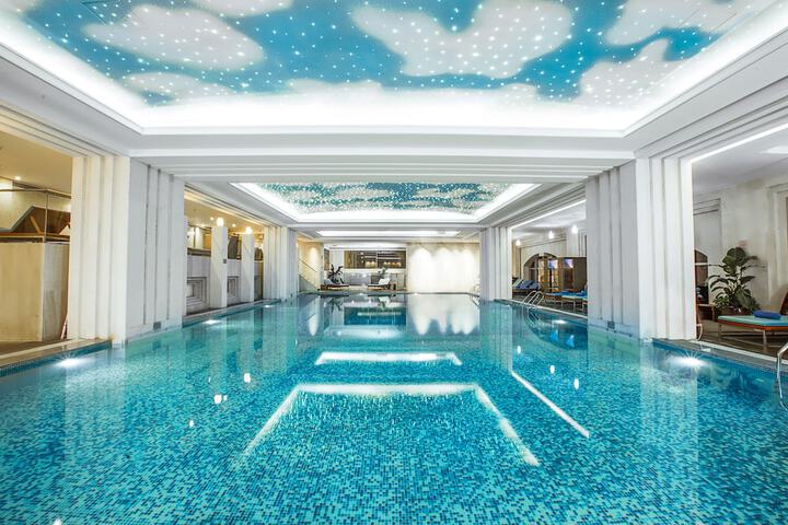 Pool 75 of 102