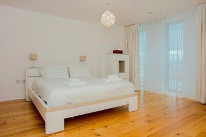 Room 14 of 28