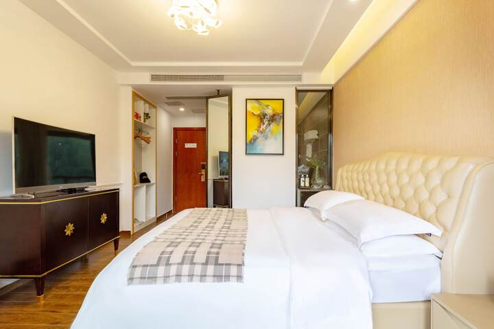 Room 42 of 174
