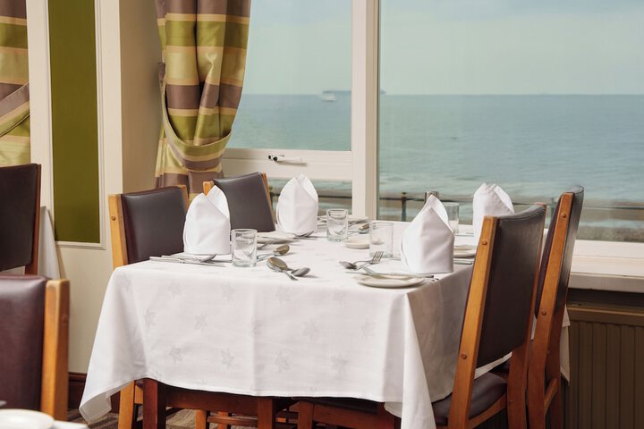 Dining 57 of 89