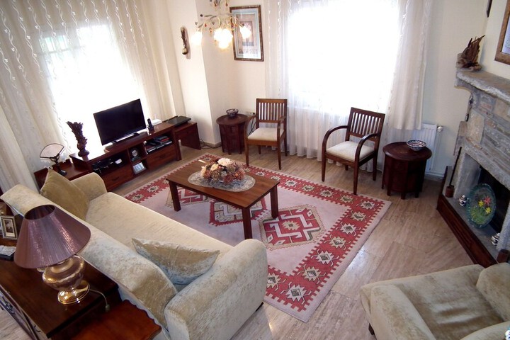 Room 10 of 23