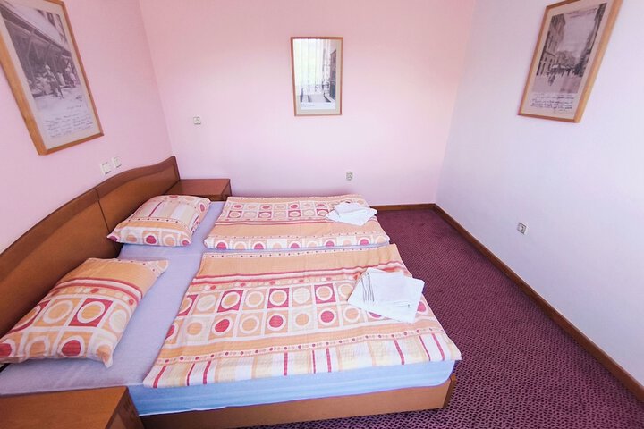 Room 30 of 54