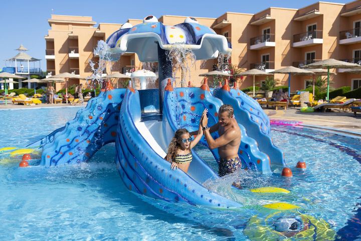 Hotel with Pool