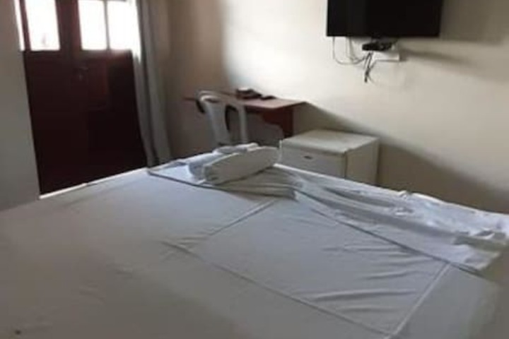 Room 35 of 72