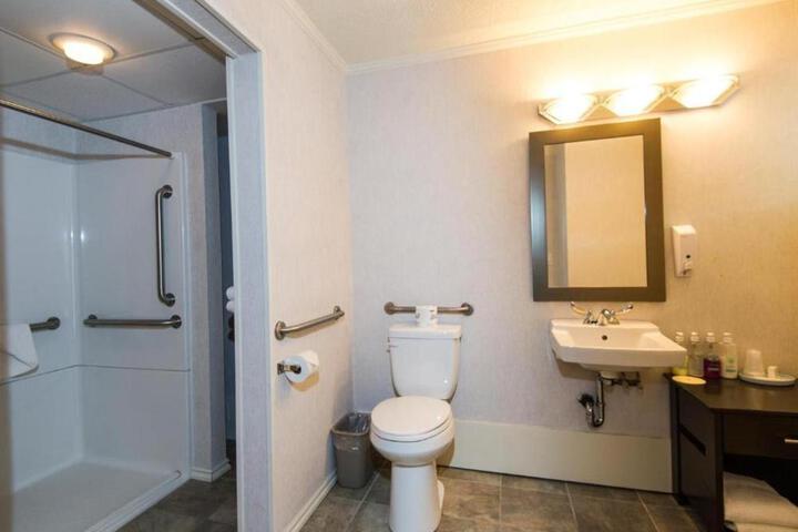 Hotel Entry