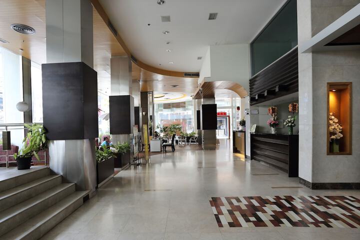 Hotel 2 of 50