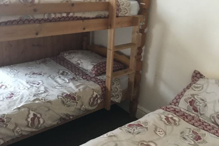Room 7 of 48