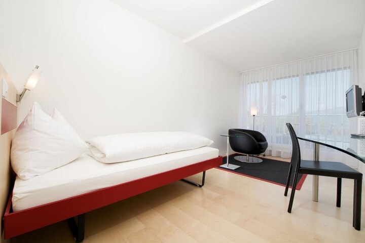 Room 17 of 23
