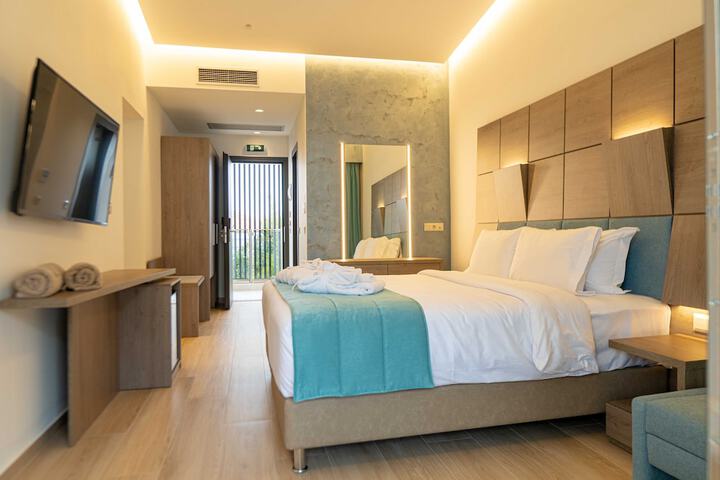 Room 4 of 38