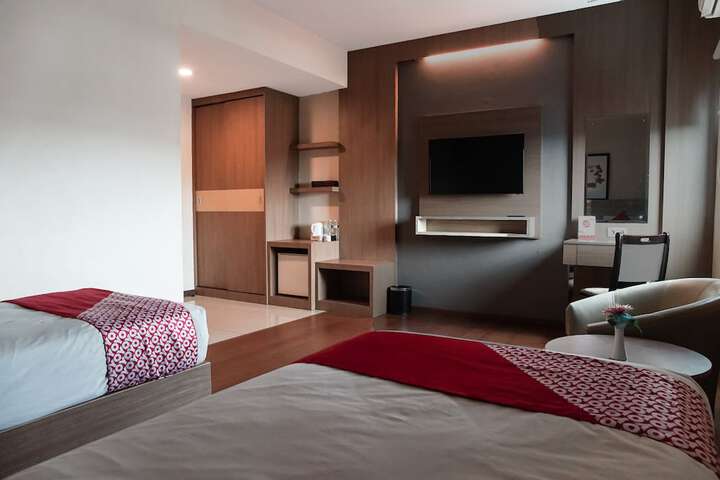 Room 12 of 64