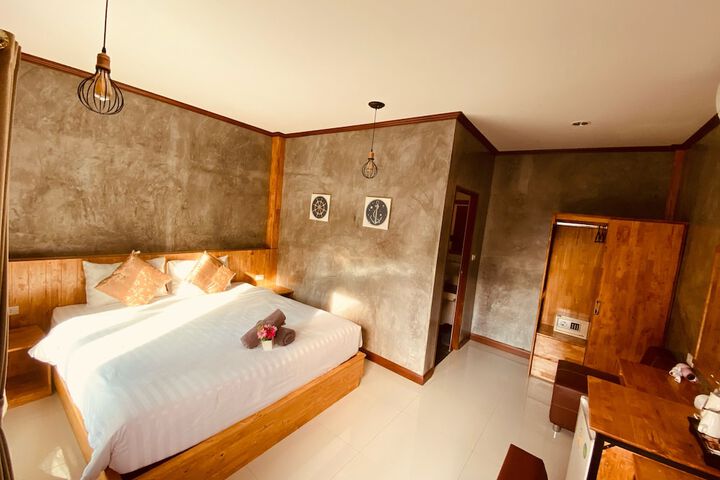 Room 21 of 80