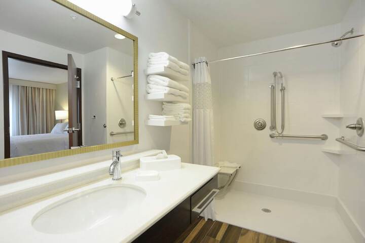 Bathroom shower