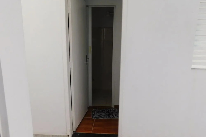 Room 8 of 14
