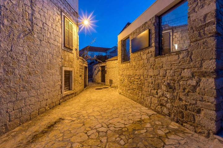 Exterior of Amazing Home in Supetar With Jacuzzi Wifi and 2 Bedrooms