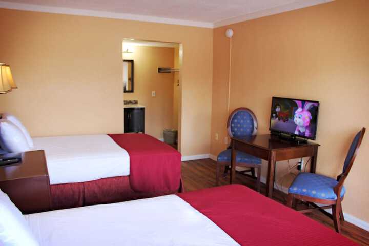 Comfort Double Room (2 of 5)