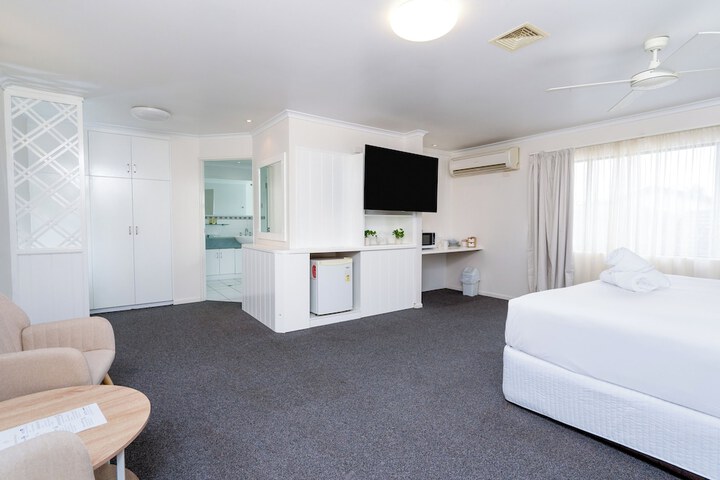 Room 14 of 42