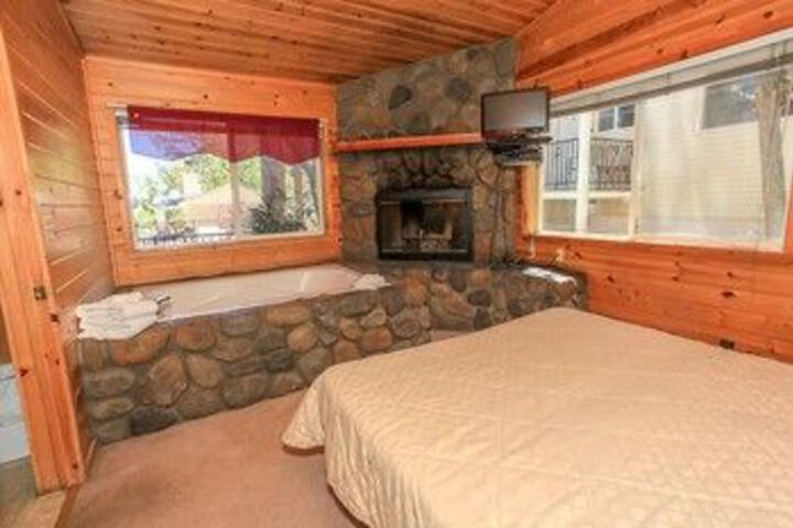 Room 5 of 27