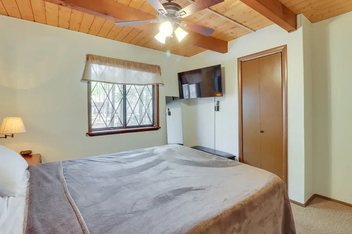 Room 4 of 14