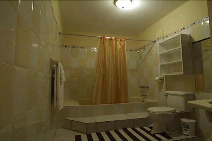 Room 3 of 17