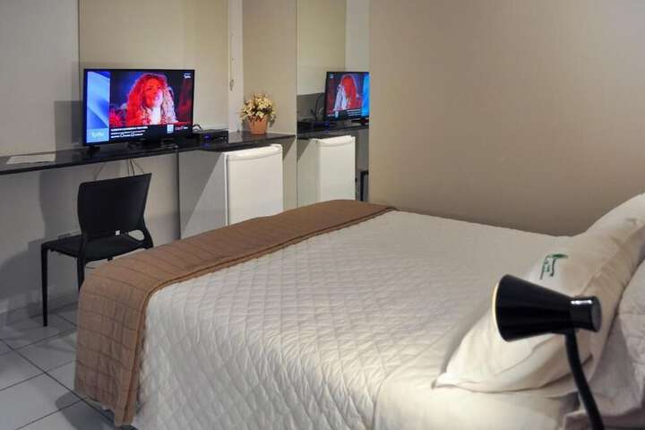 Room 3 of 9