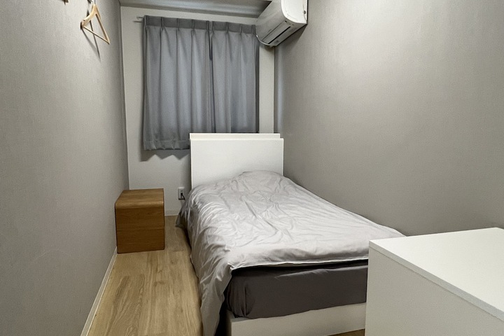 Room 9 of 45