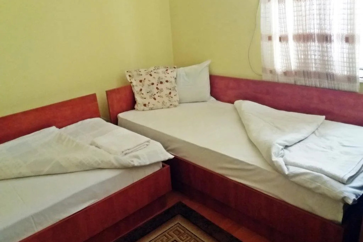 Room 3 of 26