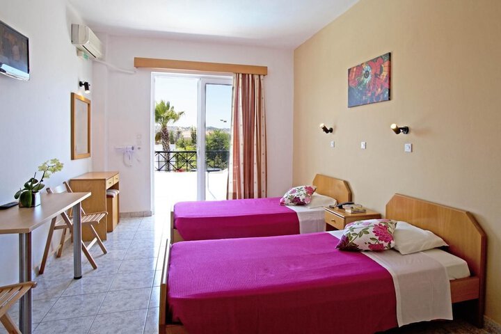 Room 4 of 56