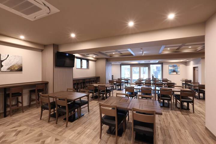 Dining Photos