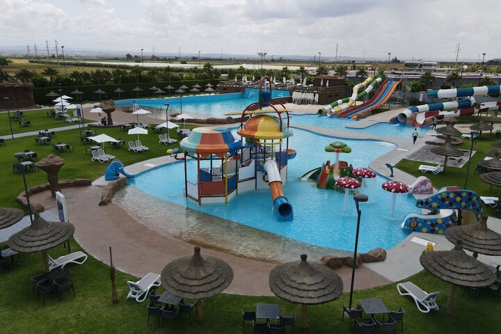 Pool 12 of 24