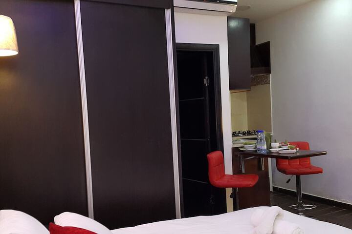 Room 11 of 68