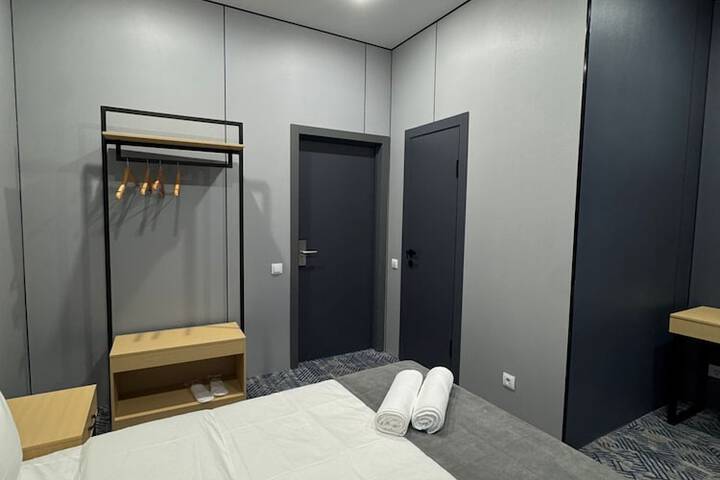 Room 3 of 13