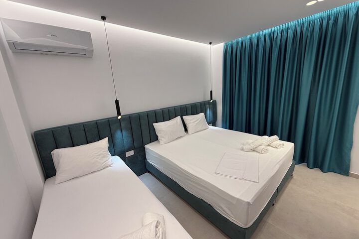 Room 61 of 104