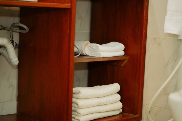 Room 22 of 65
