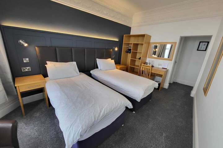 Room 28 of 56