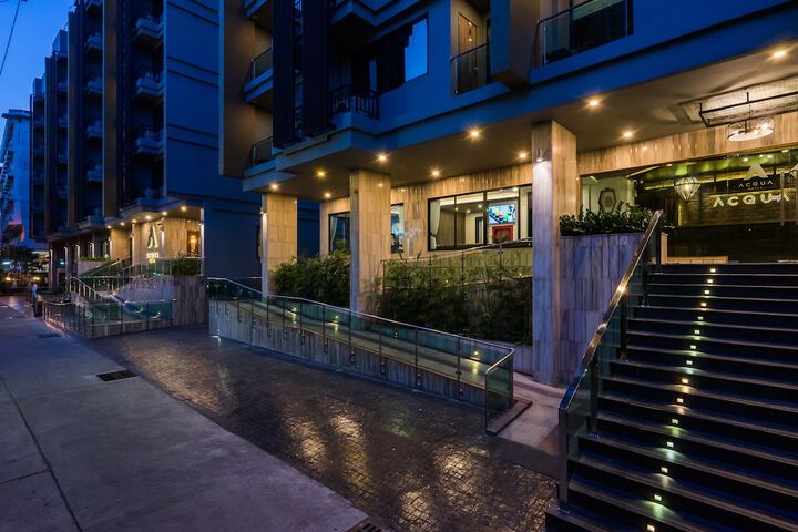 Hotel 114 of 116