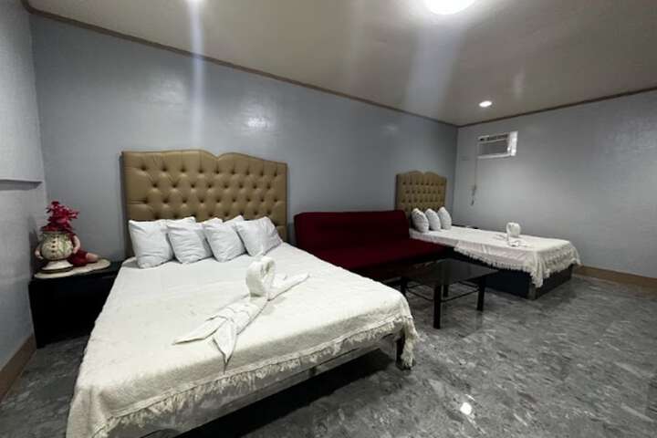 Room 18 of 40