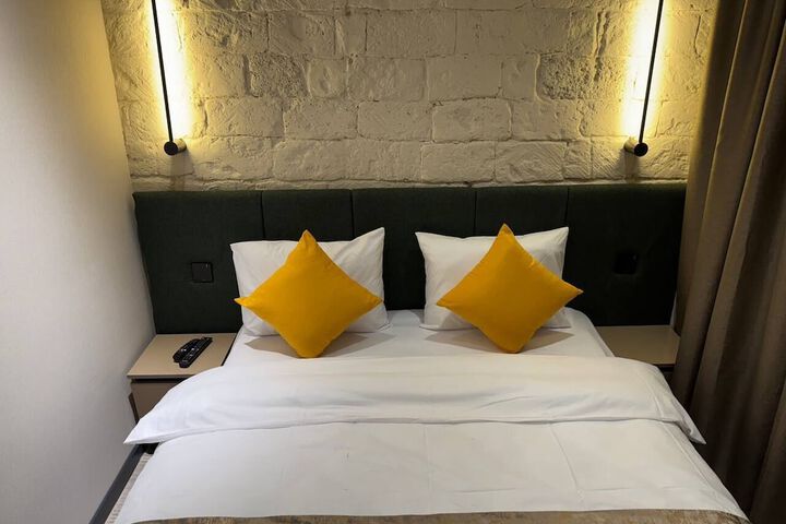 Room 14 of 31