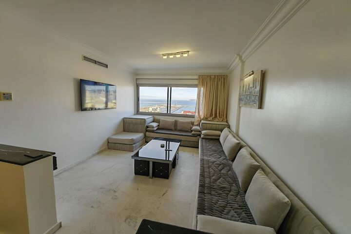 Room 206 of 404