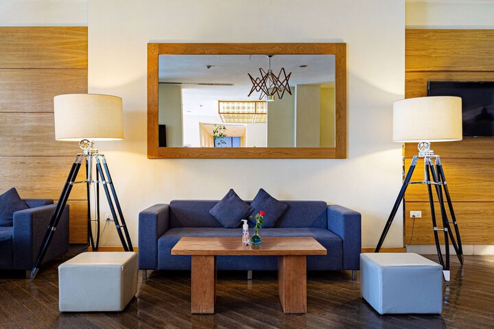 Hotel Interior 7 of 117