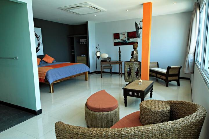 Room 18 of 30
