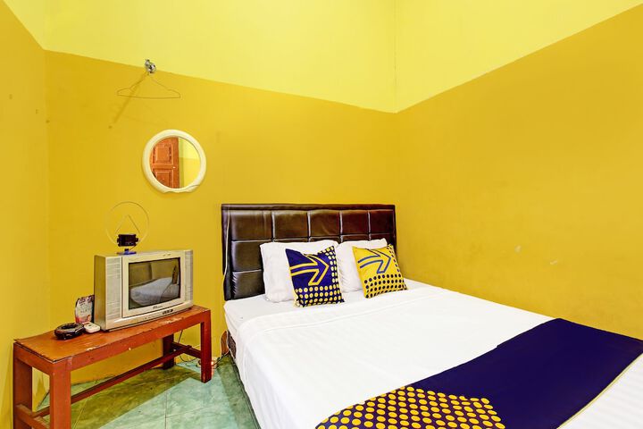 Room 9 of 24