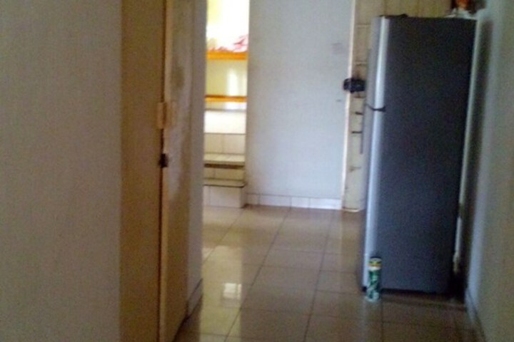 Room 12 of 22