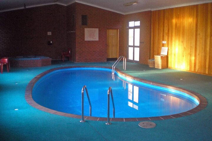Pool 31 of 47