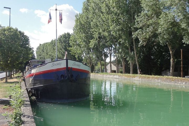 Serenity Barge