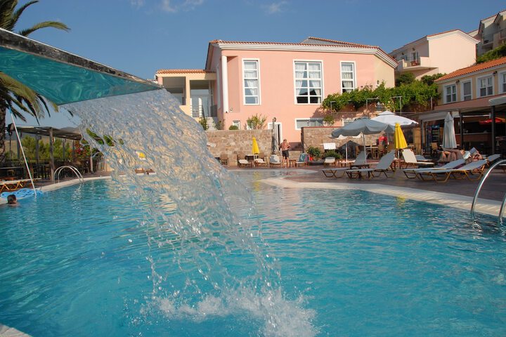 Pool 40 of 72