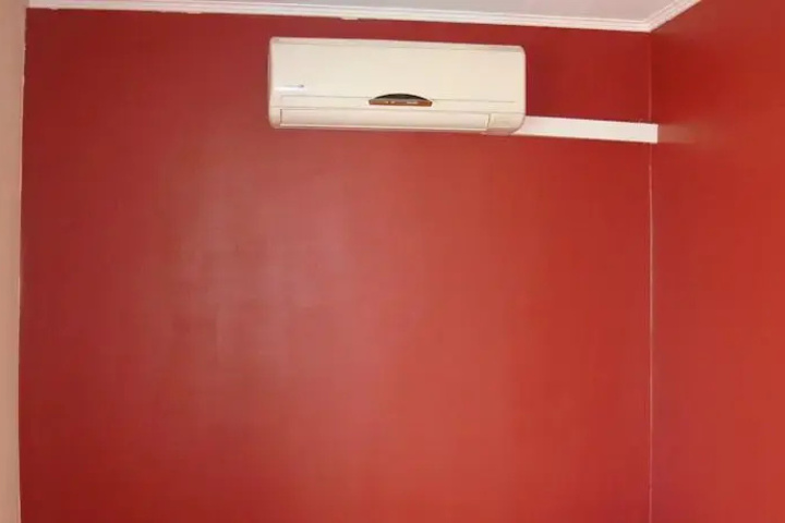 Room 5 of 17