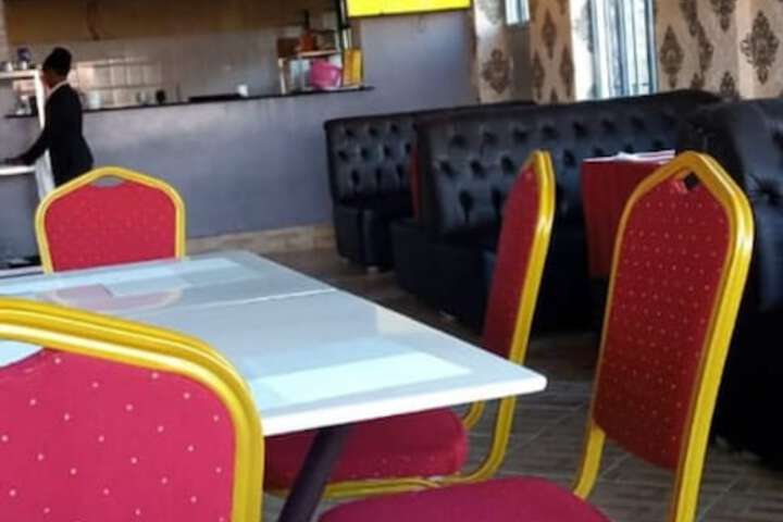 Dining 7 of 10